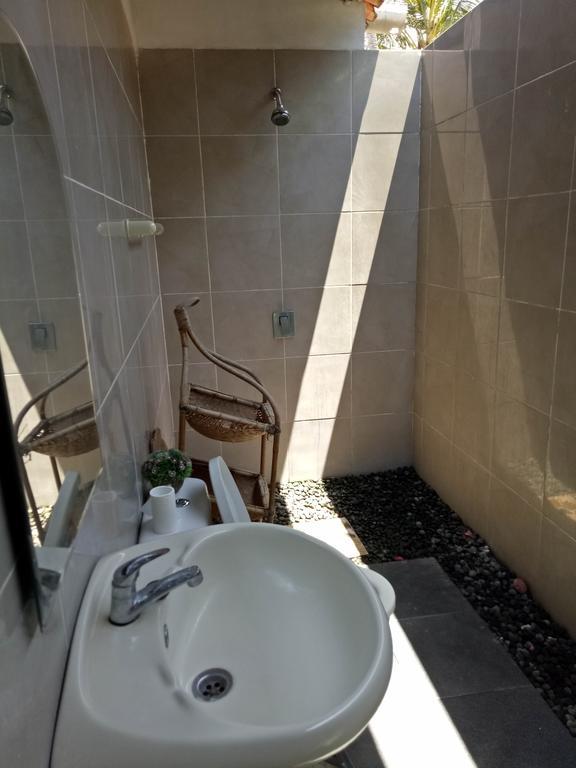 Swara Homestay 2 Lembongan Exteriör bild